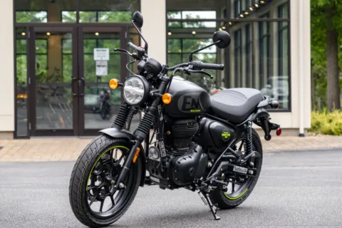 More photos of 2027 Royal Enfield Hunter 350 Graphite Grey at Boxborough Showroom & Service Center, MA
