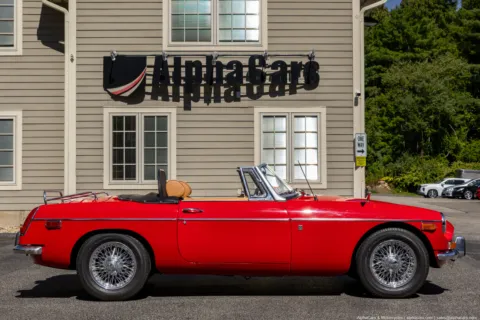 More photos of 1970 MG MGB Roadster Moss 5-Speed at Boxborough Showroom & Service Center, MA