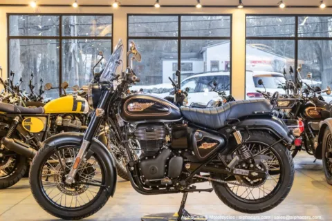 More photos of 2024 Royal Enfield Bullet 350 Black Gold Custom at Boxborough Showroom & Service Center, MA