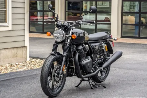 Another view of 2024 Royal Enfield Interceptor INT650 Black Ray for sale in Boxborough, MA at Boxborough