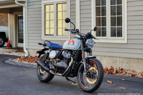 Photos of 2025 Royal Enfield Bear 650 Boardwalk White for sale in Boxborough, MA at Boxborough Showroom & Service Center