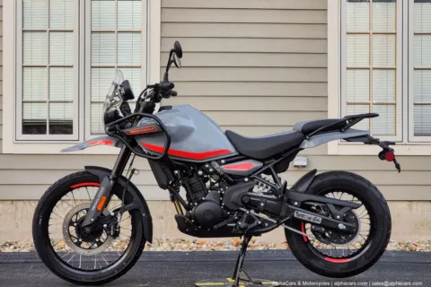More photos of 2025 Royal Enfield Himalayan 450 Slate Himalayan Salt at Boxborough, MA