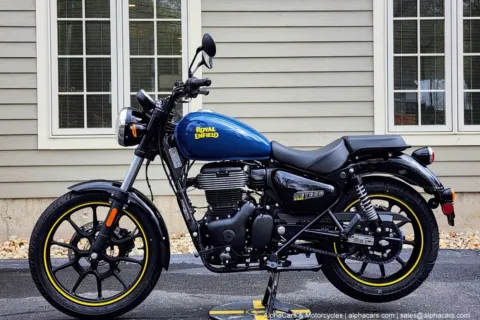 More photos of 2023 Royal Enfield Meteor 350 Fireball Blue at Boxborough, MA