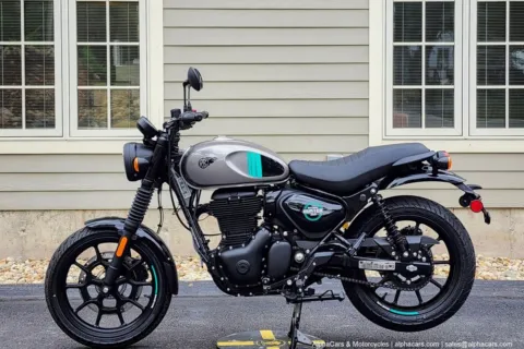 More photos of 2024 Royal Enfield Hunter 350 Dapper Ash at Boxborough, MA