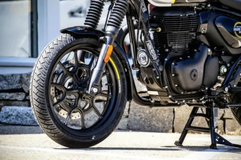 Another view of 2024 Royal Enfield Hunter 350 Rebel Black for sale in Boxborough, MA at Boxborough Showroom & Service Center