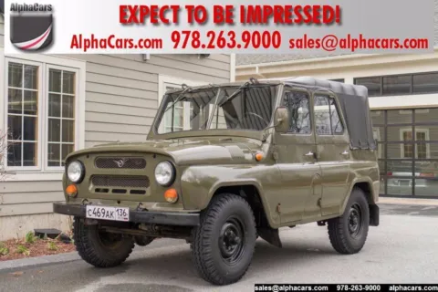 Green 1989 UAZ 469 Military 7-Passenger for sale in Boxborough, MA