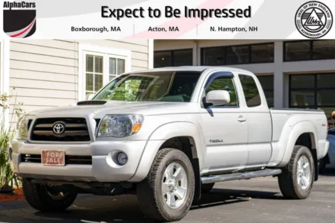 Black 2005 Toyota Tacoma Access Cab V6 Automatic 4WD for sale in Boxborough, MA