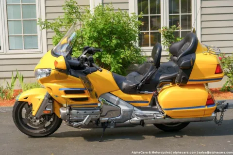 Green 2001 Honda Gold Wing for sale in Boxborough, MA