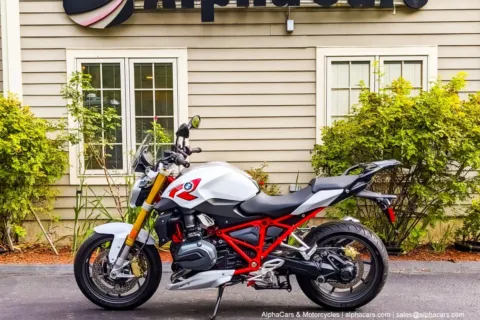 More photos of 2016 BMW R1200R Premium at Boxborough Showroom & Service Center, MA
