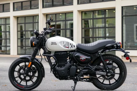 More photos of 2024 Royal Enfield Hunter 350 Dapper White at Boxborough Showroom & Service Center, MA