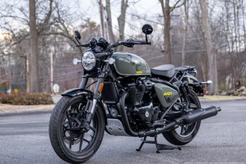 More photos of 2024 Royal Enfield Shotgun 650 Green Drill Custom at Boxborough, MA