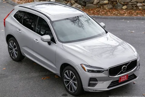 Another view of 2022 Volvo XC60 B5 AWD Momentum for sale in Acton, MA at Acton