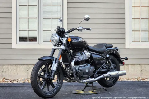 More photos of 2026 Royal Enfield Super Meteor 650 Astral Black at North Hampton, NH