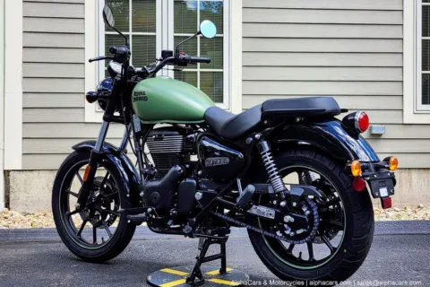 More photos of 2026 Royal Enfield Meteor 350 Fireball Matte Green at North Hampton, NH
