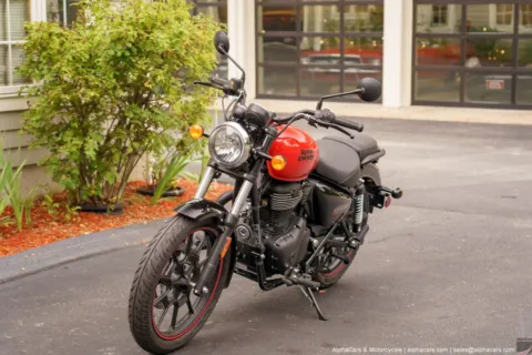 More photos of 2026 Royal Enfield Meteor 350 Fireball Red at North Hampton, NH