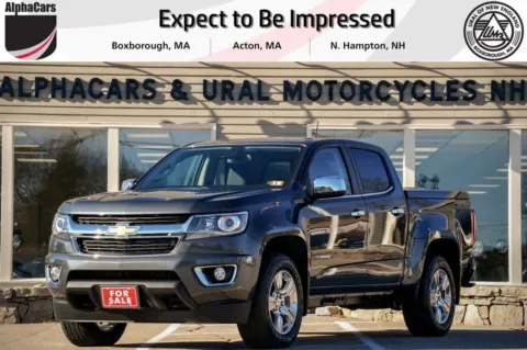 Gray 2017 Chevrolet Colorado LT Crew Cab 4WD Short Box for sale in North Hampton, NH
