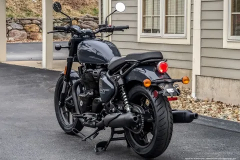 More photos of 2026 Royal Enfield Shotgun 650 Sheet Metal Grey at North Hampton, NH