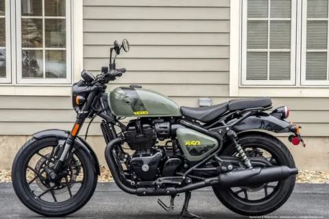 More photos of 2026 Royal Enfield Shotgun 650 Green Drill at North Hampton, NH