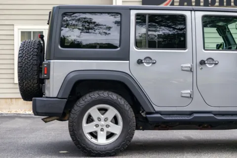 More photos of 2017 Jeep Wrangler Unlimited Sport 4x4 at North Hampton, NH