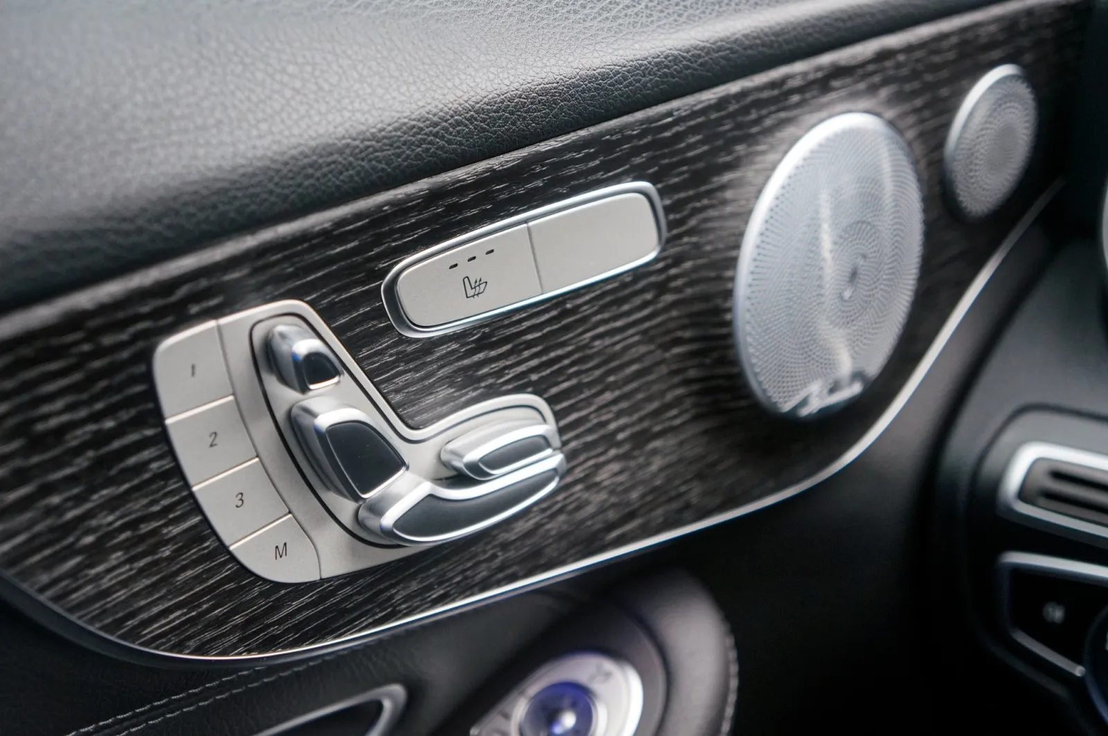 2021 Mercedes-Benz C-Class Coupe C300 - Photo 34