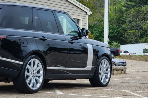 More photos of 2020 Land Rover Range Rover P525 HSE at North Hampton, NH