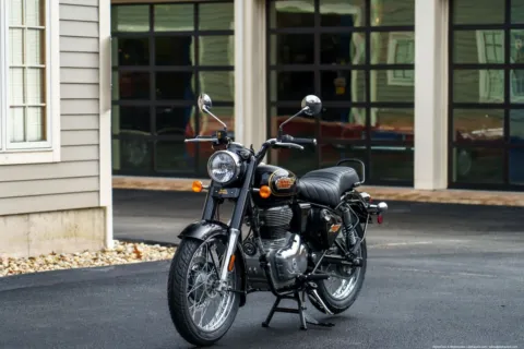 Another view of 2024 Royal Enfield Bullet 350 Standard Black for sale in North Hampton, NH at North Hampton