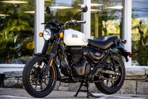 Photos of 2024 Royal Enfield Hunter 350 Dapper White for sale in North Hampton, NH at North Hampton