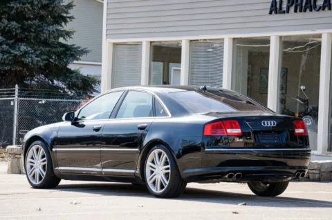 More photos of 2007 Audi S8 Quattro at Boxborough Showroom & Service Center, MA