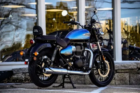 More photos of 2023 Royal Enfield Meteor 350 Supernova Blue at Boxborough Showroom & Service Center, MA