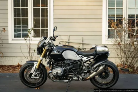 More photos of 2014 BMW R nineT at North Hampton, NH