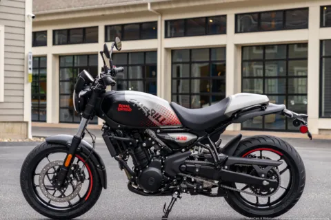 More photos of 2027 Royal Enfield Guerrilla 450 Apex Black at Spencer Showroom, MA