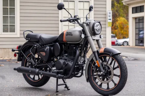 Photos of 2027 Royal Enfield Classic 350 Gun Grey for sale in Spencer, MA at Spencer Showroom