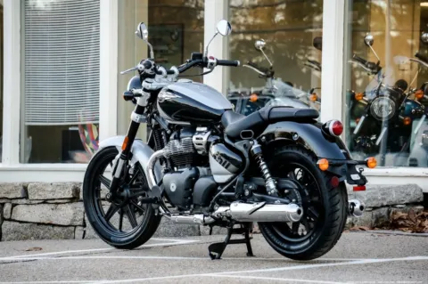 More photos of 2024 Royal Enfield Super Meteor 650 Interstellar Grey at Spencer, MA
