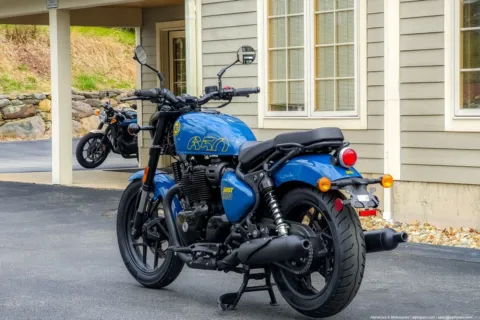 More photos of 2024 Royal Enfield Shotgun 650 Plasma Blue at Spencer, MA
