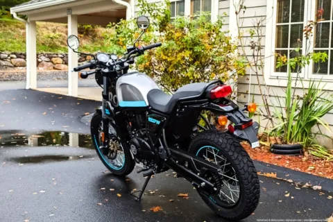 More photos of 2023 Royal Enfield Scram 411 Silver Spirit at Spencer Showroom, MA