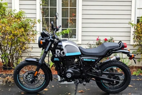 More photos of 2023 Royal Enfield Scram 411 Silver Spirit at Spencer Showroom, MA