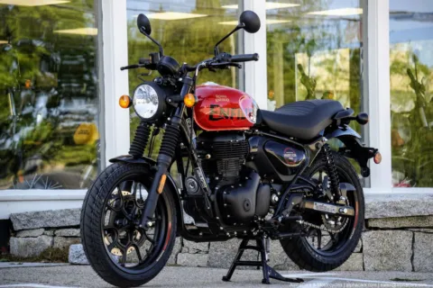 Another view of 2024 Royal Enfield Hunter 350 Rebel Red for sale in Spencer, MA at Spencer