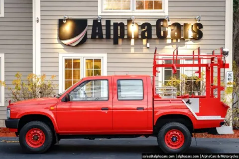 More photos of 1991 Nissan Datsun 4x4 Crew Cab Utility at Acton, MA