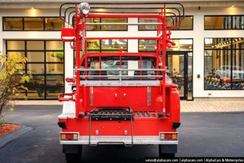 More photos of 1991 Nissan Datsun 4x4 Crew Cab Utility at Spencer Showroom, MA