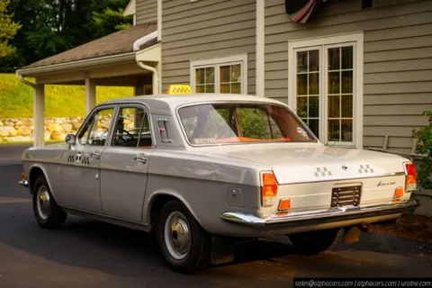More photos of 1976 Volga GAZ M24 Taxi at Spencer, MA