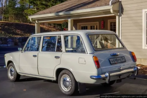 More photos of 1978 Lada VAZ 2101 1200 Combi at Spencer, MA
