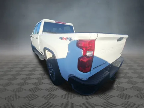 More photos of 2022 Chevrolet Silverado 2500HD Custom at McCloskey Truck Town (Licensed as McCloskey Motors Inc.), CO