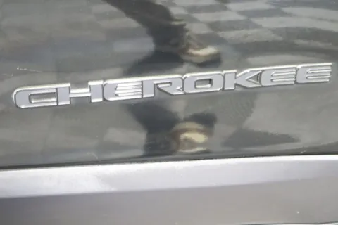 More photos of 2023 Jeep Cherokee Altitude at McCloskey Truck Town (Licensed as McCloskey Motors Inc.), CO