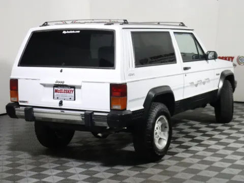 More photos of 1993 Jeep Cherokee at McCloskey Truck Town (Licensed as McCloskey Motors Inc.), CO