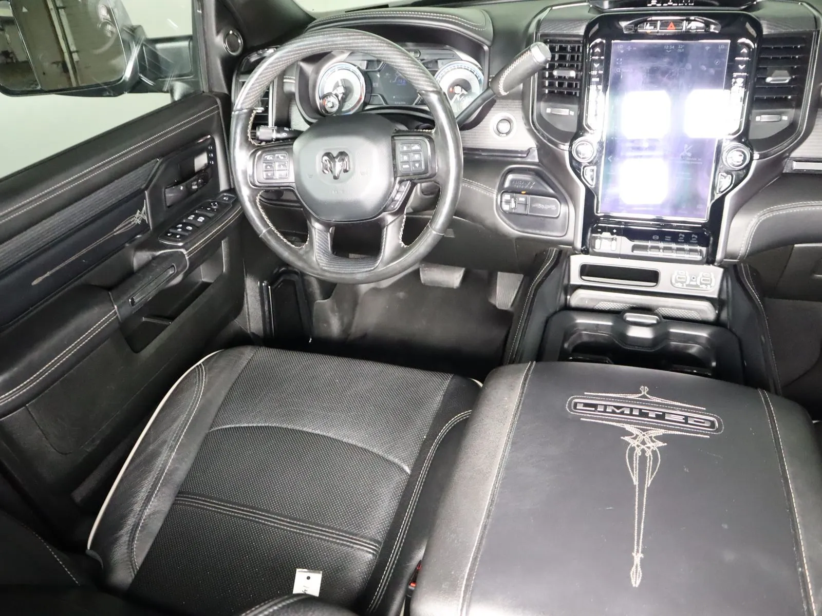 2022 RAM Ram 2500 Pickup Laramie Limited - Photo 31