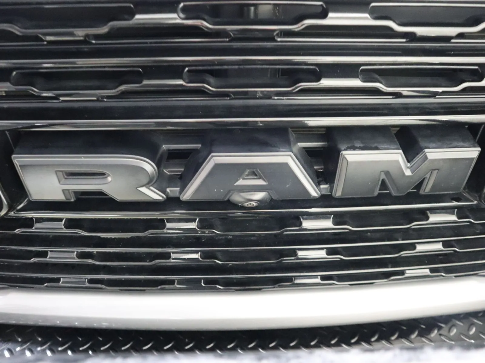 2022 RAM Ram 2500 Pickup Laramie Limited - Photo 18