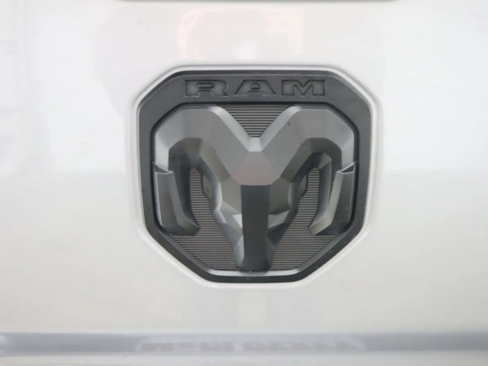2022 RAM Ram 2500 Pickup Laramie Limited - Photo 9