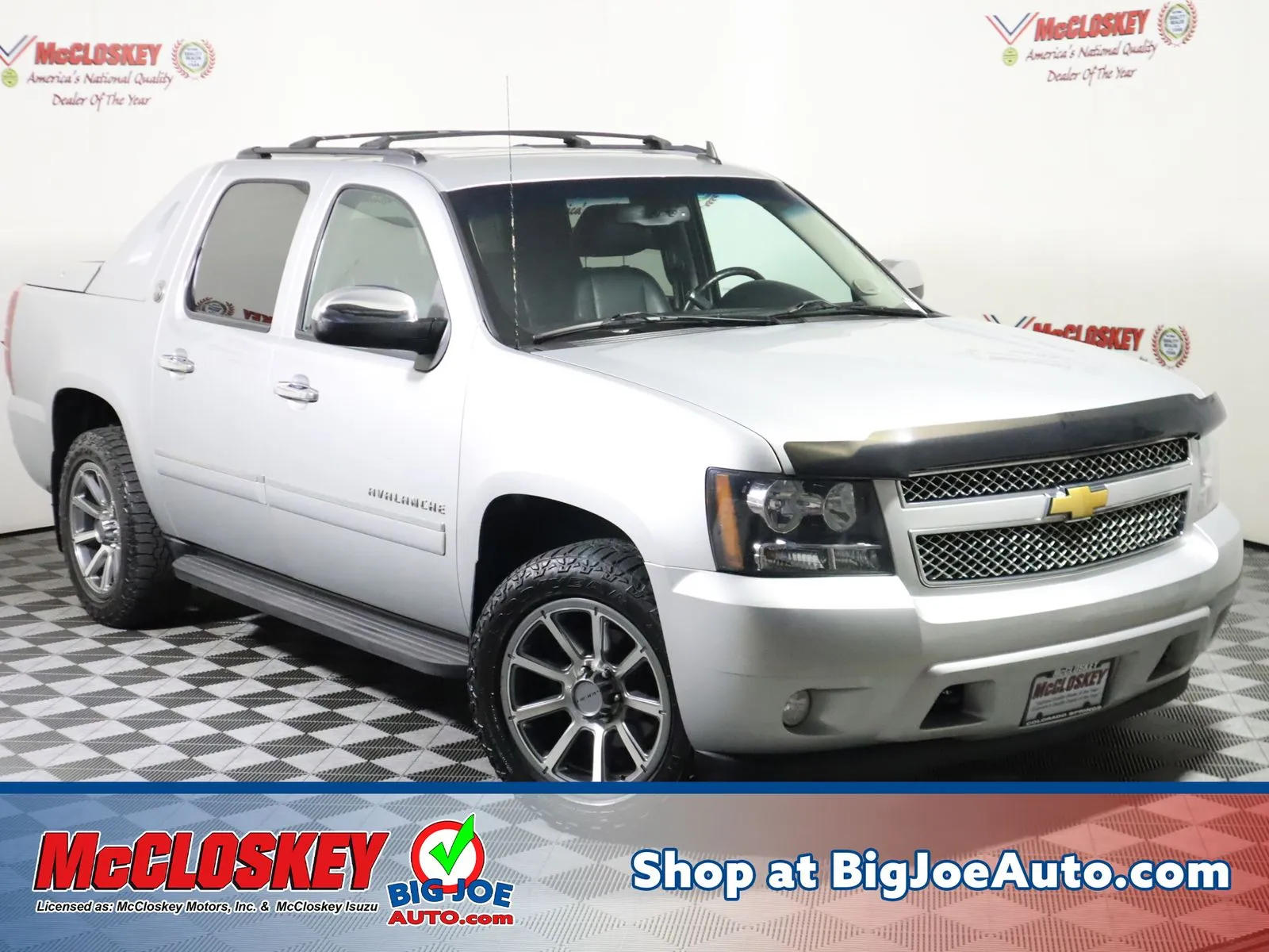 Silver 2013 Chevrolet Avalanche 1500 LTZ for sale in Colorado Springs, CO