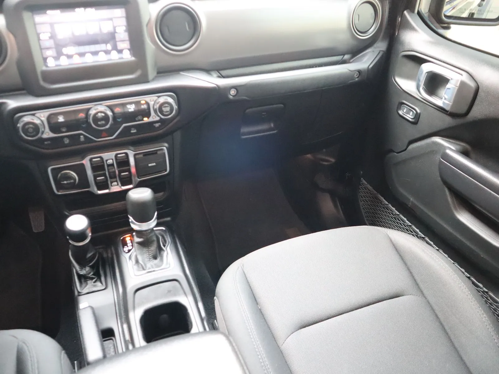 2021 Jeep Gladiator Sport S - Photo 29