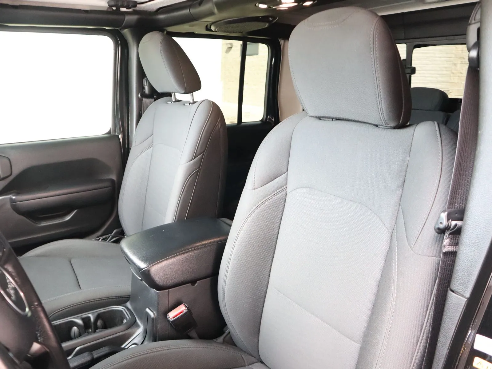 2021 Jeep Gladiator Sport S - Photo 25